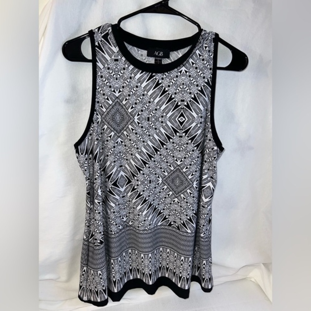 AGB sleeveless top, Large